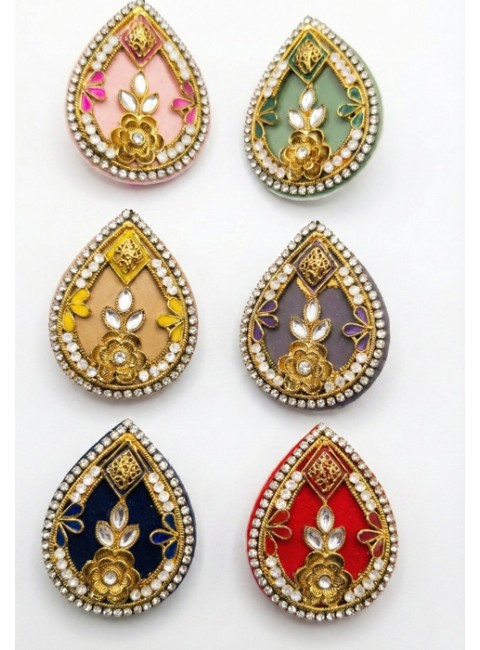Brooch/Sareepin